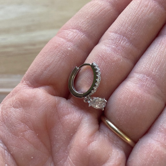 Moissanite Sparkling Silver Drop Earrings - Picture 4 of 8